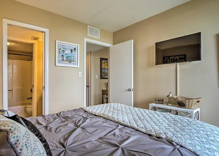Getaway W/ Pool, & Access!